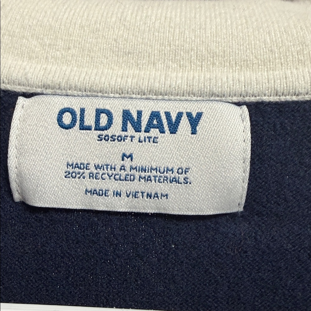 Old Navy Women's Dark Blue Sweater with Cream Collar - Picture 2 of 3